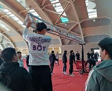 包含