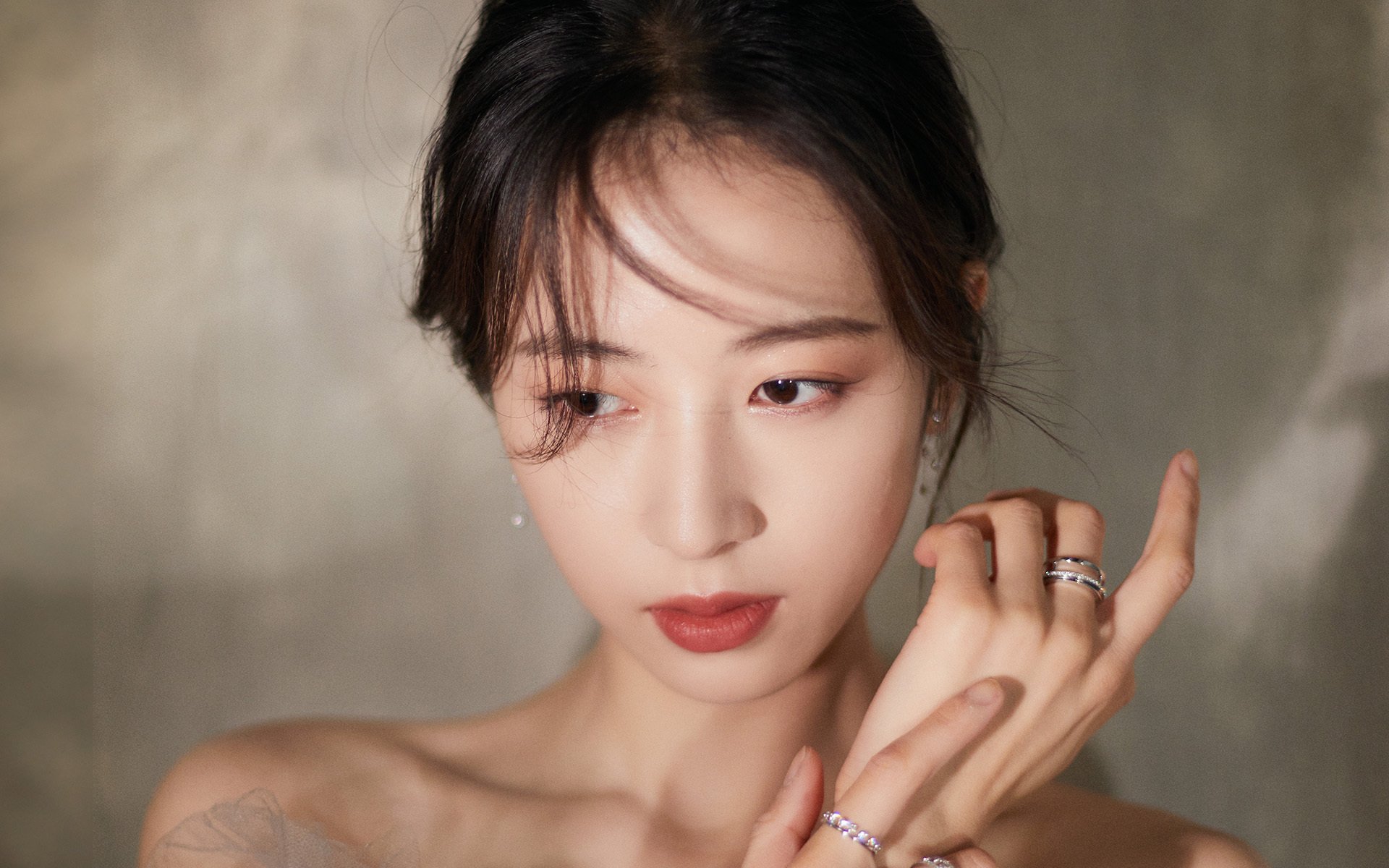 “武汉马拉松：赛道尽头，冠军就在眼前”