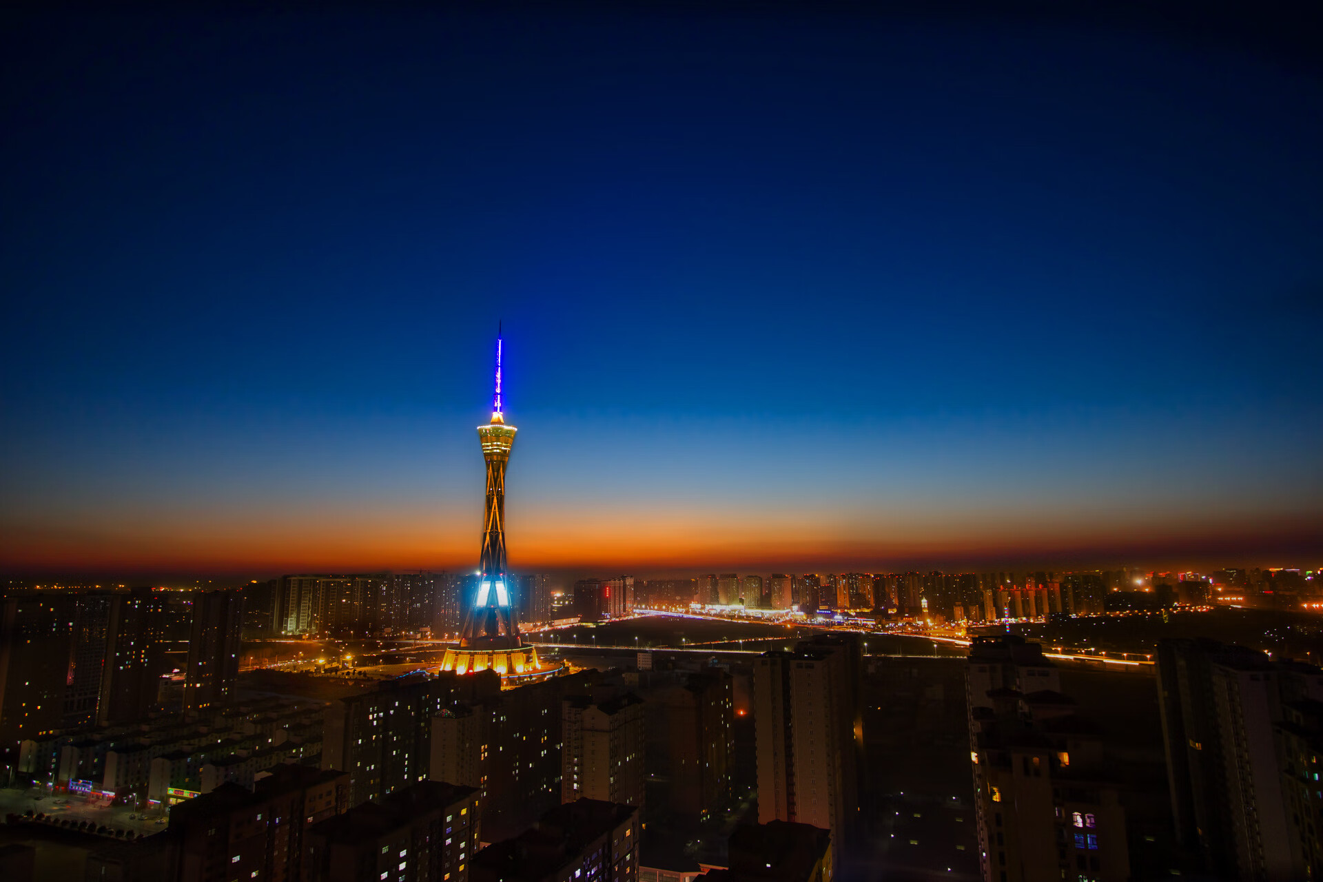 亚冠联赛中国足球爆冷 球迷呼吁战术革新，中国足球亚冠名额