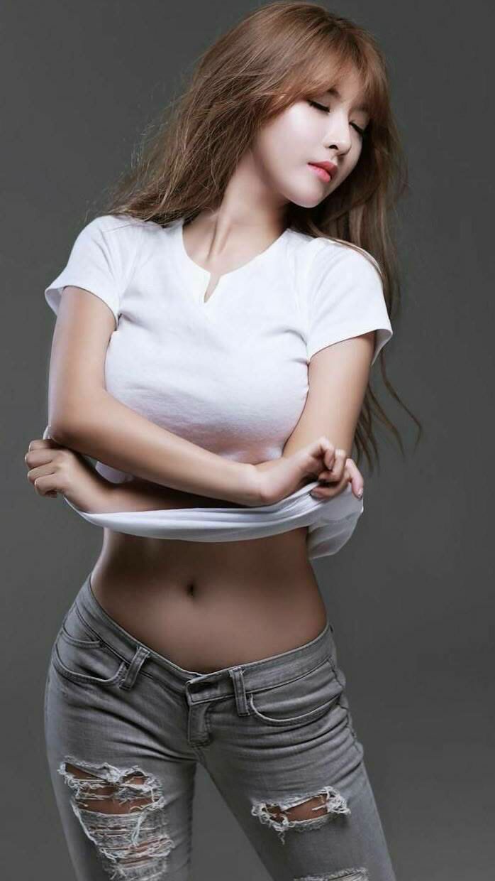 AYX体育官网-米兰双雄战火升级，争夺意甲冠军激烈非常