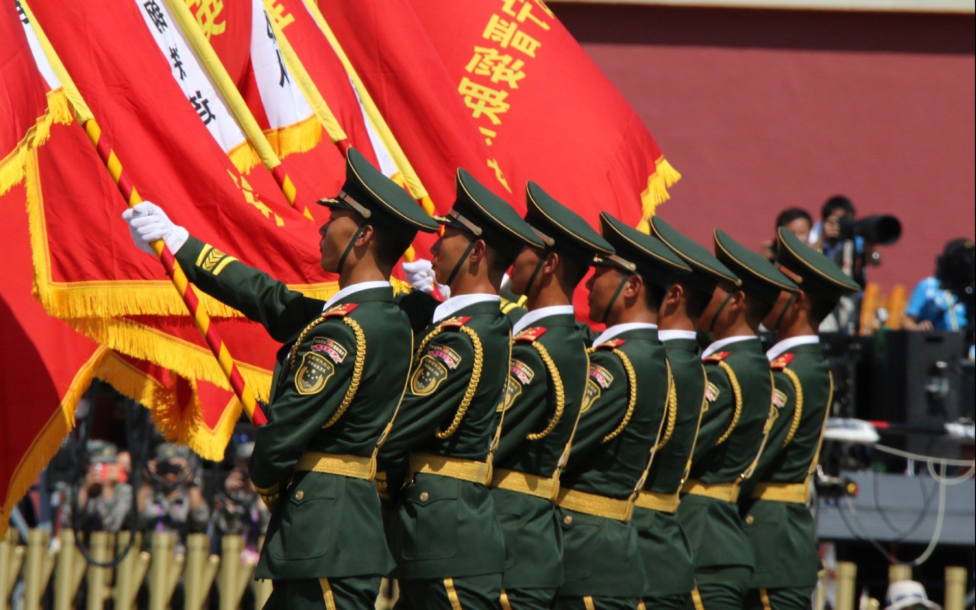 爱游戏娱乐网址-艾比·德尔福：稳定防守助力南非队封锁对方进攻通道，艾比里德尔hp